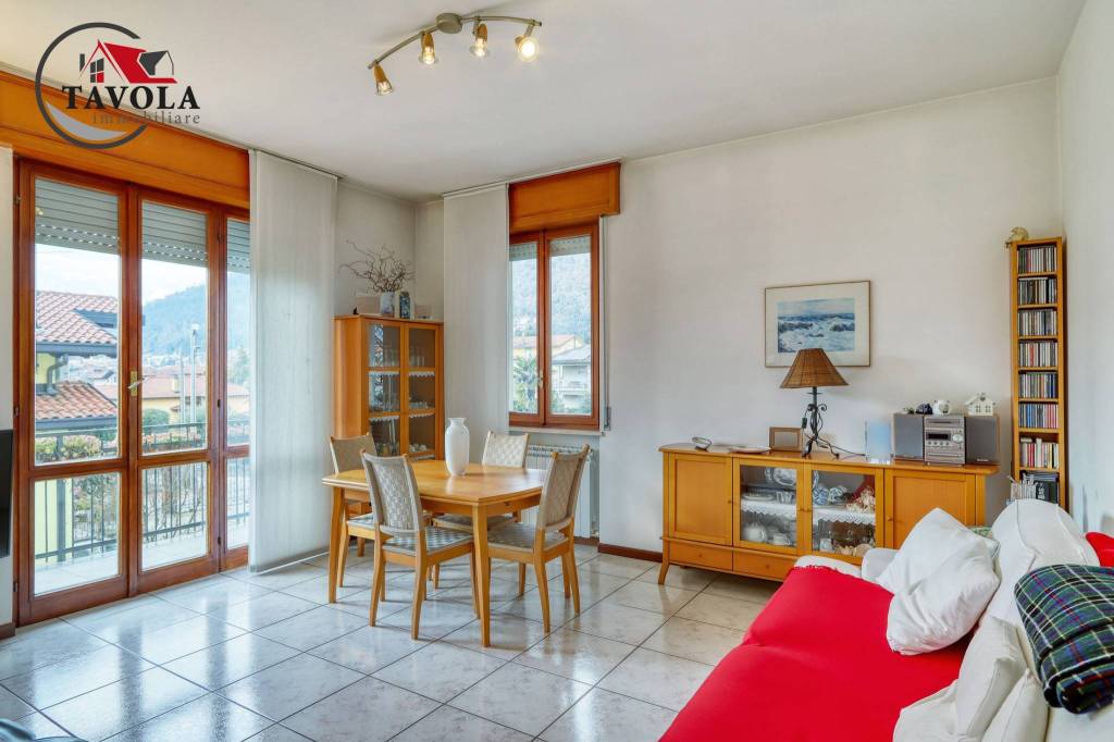 appartamento in vendita ad Arcisate