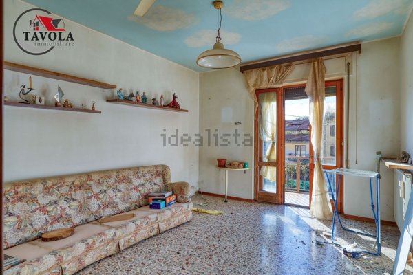 appartamento in vendita ad Arcisate in zona Brenno Useria