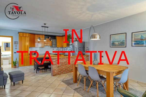 casa indipendente in vendita ad Arcisate