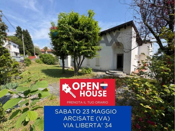 casa indipendente in vendita ad Arcisate