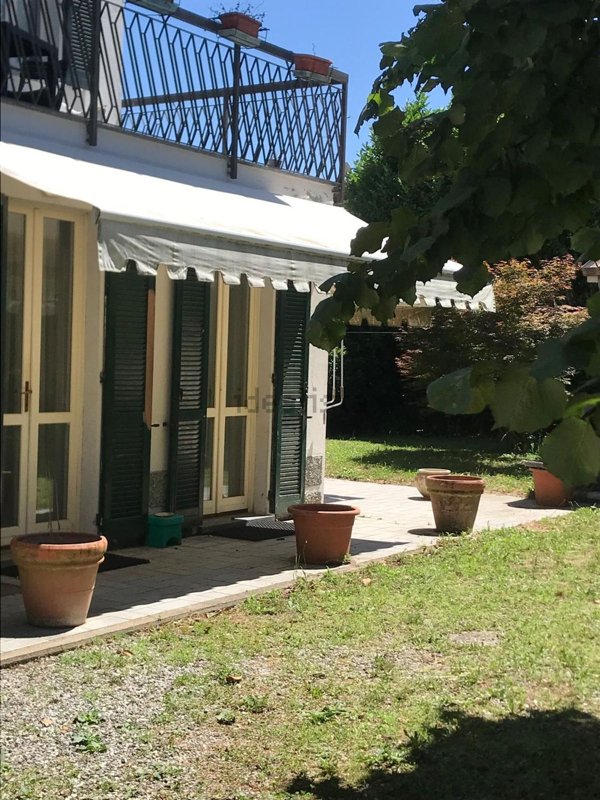 appartamento in vendita ad Arcisate in zona Brenno Useria