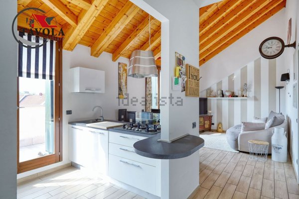 appartamento in vendita ad Arcisate in zona Brenno Useria