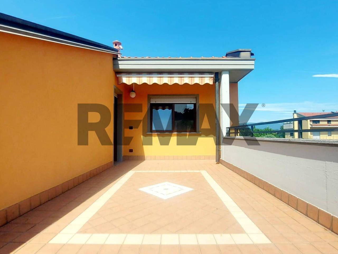 appartamento in vendita ad Arcisate in zona Brenno Useria