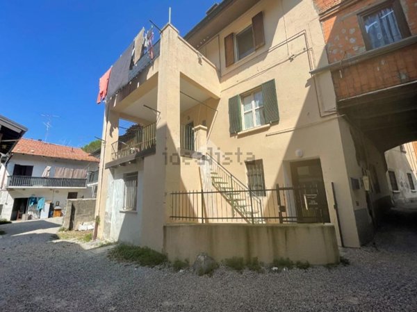 appartamento in vendita ad Arcisate