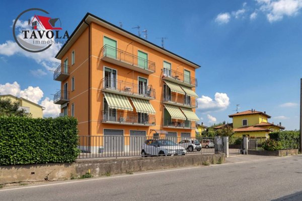 appartamento in vendita ad Arcisate in zona Brenno Useria