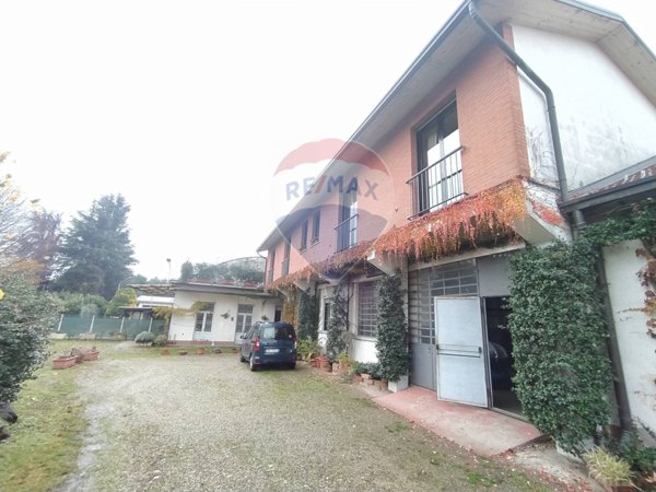 casa indipendente in vendita ad Arsago Seprio