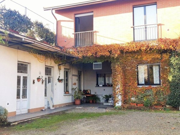 casa indipendente in vendita ad Arsago Seprio