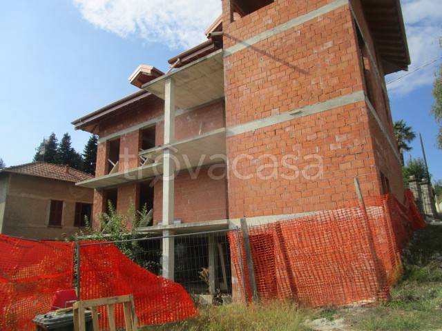 appartamento in vendita ad Arsago Seprio