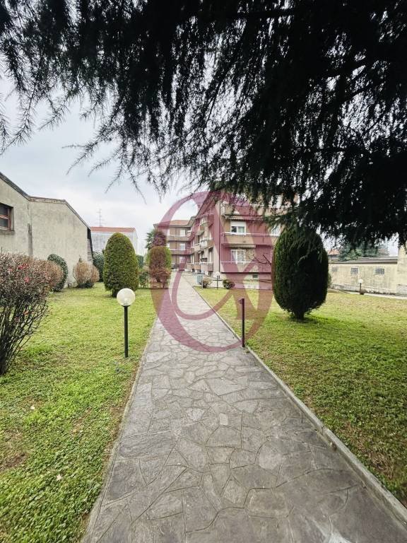 appartamento in vendita ad Arsago Seprio