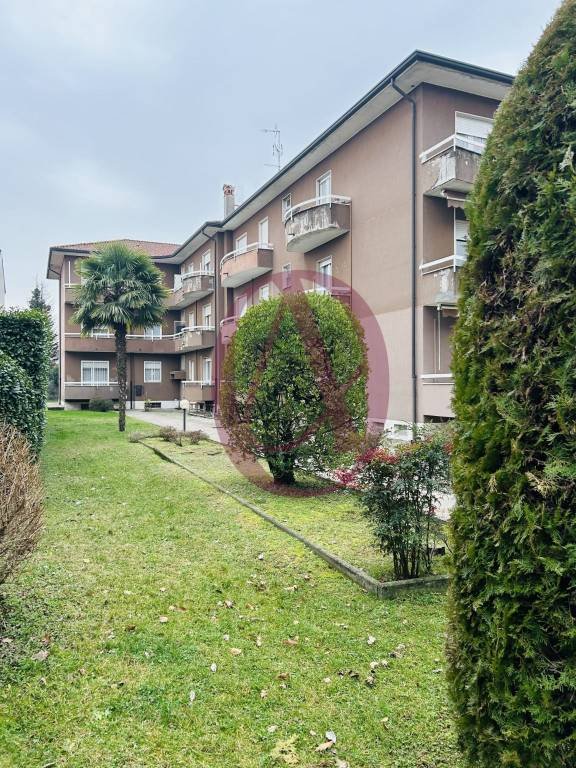 appartamento in vendita ad Arsago Seprio