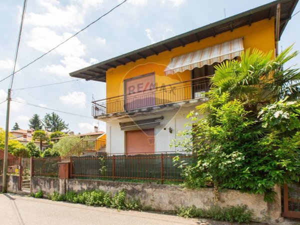 appartamento in vendita ad Arsago Seprio