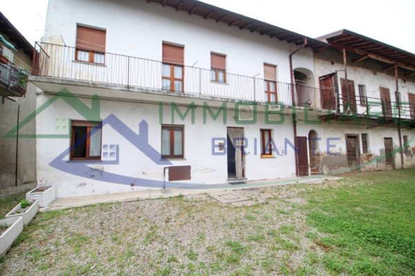 appartamento in vendita ad Arsago Seprio
