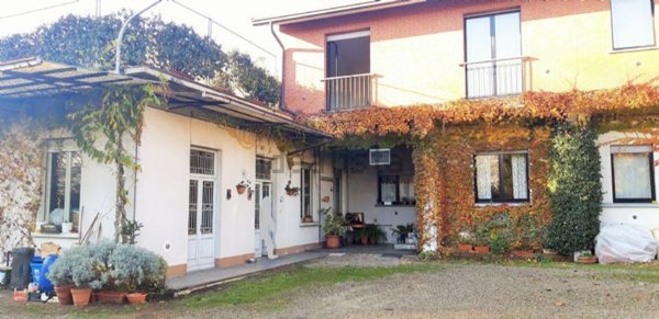 casa indipendente in vendita ad Arsago Seprio