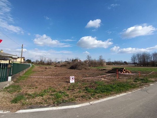 terreno edificabile in vendita ad Arsago Seprio