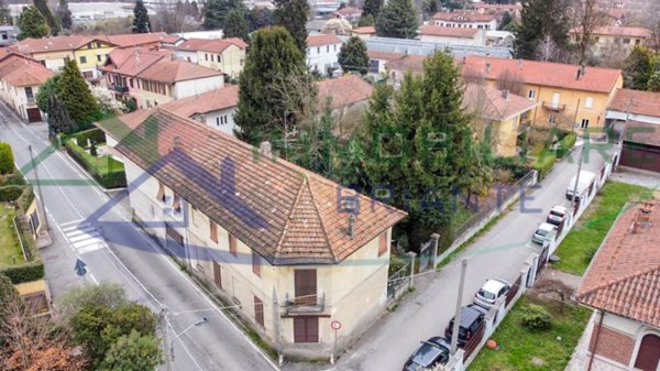 casa indipendente in vendita ad Arsago Seprio