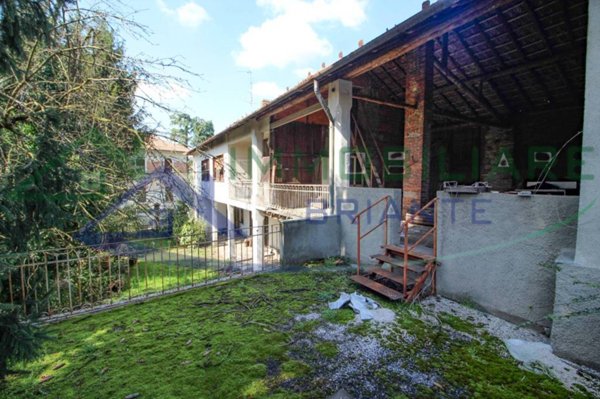 casa indipendente in vendita ad Arsago Seprio