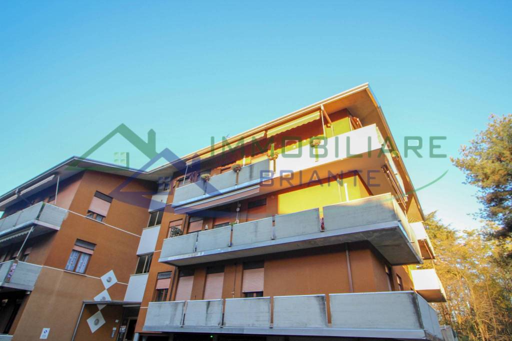 appartamento in vendita ad Arsago Seprio