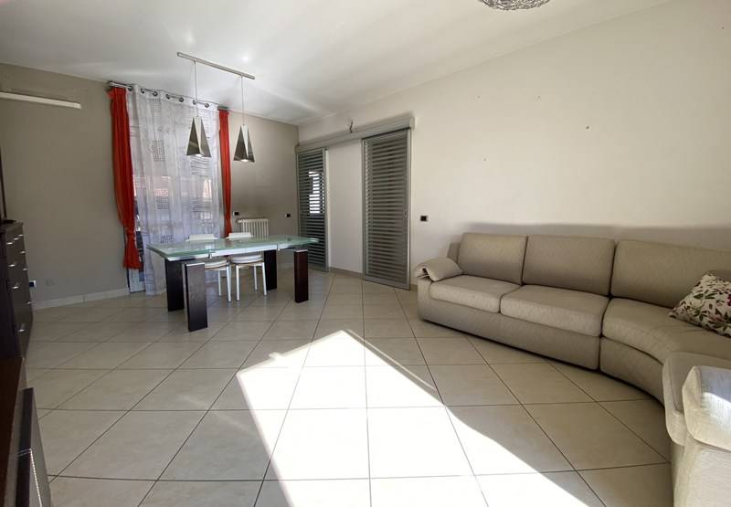 appartamento in vendita ad Arsago Seprio