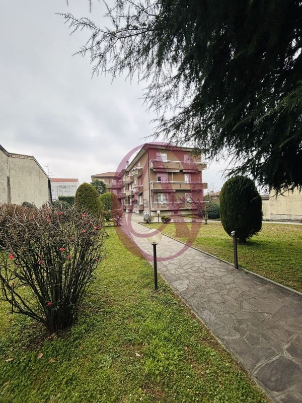 appartamento in vendita ad Arsago Seprio
