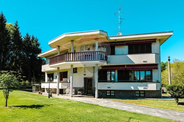 casa indipendente in vendita ad Arsago Seprio