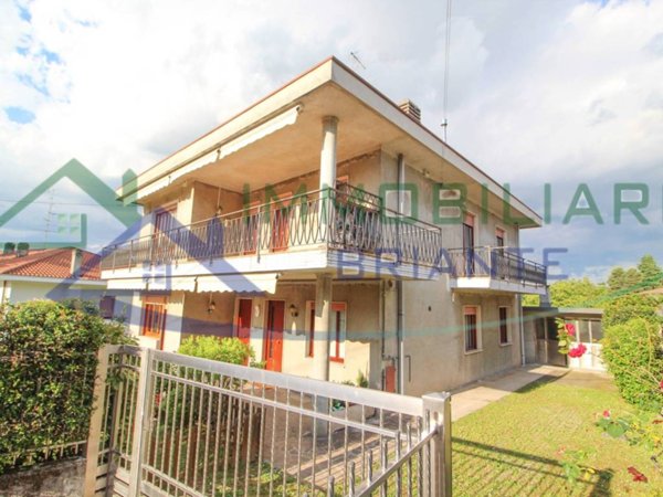 casa indipendente in vendita ad Arsago Seprio