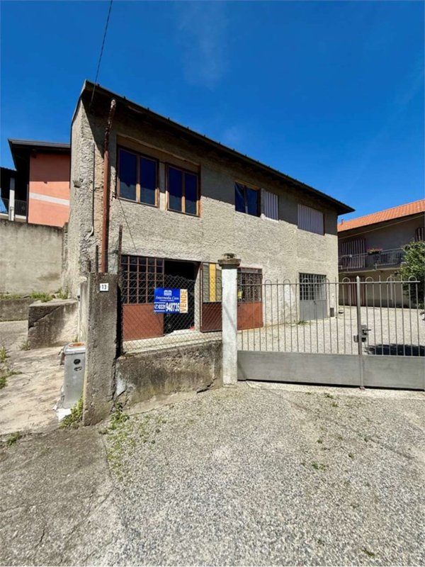 appartamento in vendita ad Arsago Seprio