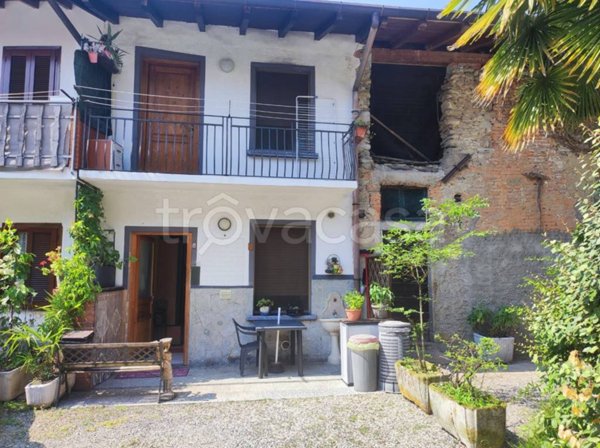 appartamento in vendita ad Arsago Seprio