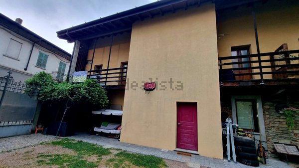 casa indipendente in vendita ad Arsago Seprio