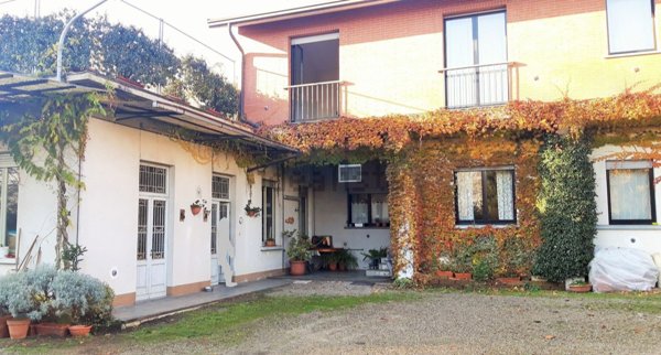 appartamento in vendita ad Arsago Seprio