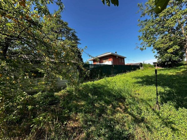 terreno edificabile in vendita ad Arsago Seprio