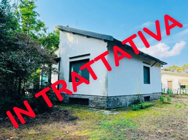 casa indipendente in vendita ad Arsago Seprio