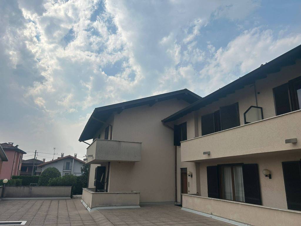 appartamento in vendita ad Arsago Seprio