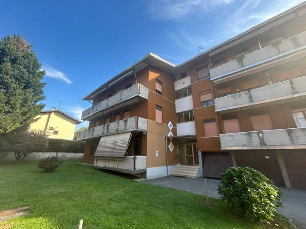 appartamento in vendita ad Arsago Seprio