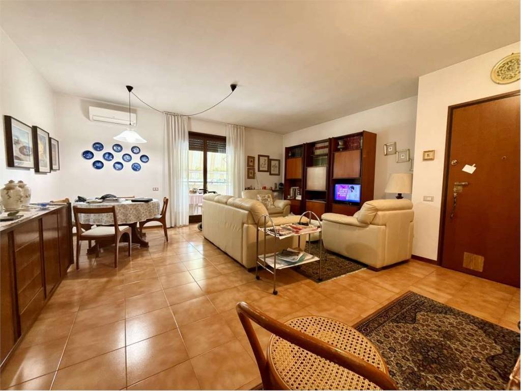 appartamento in vendita ad Arsago Seprio