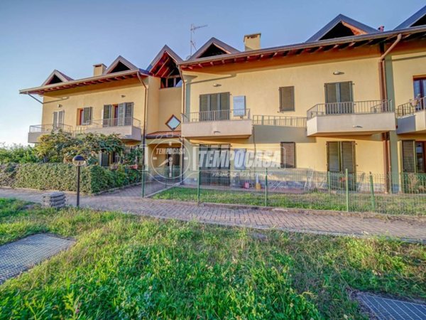 appartamento in vendita ad Arsago Seprio