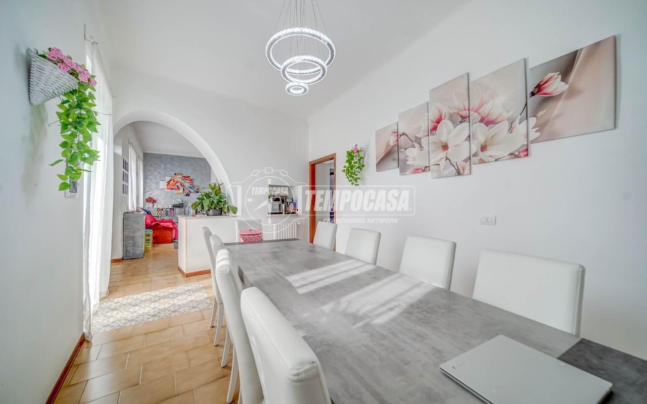 appartamento in vendita ad Arsago Seprio