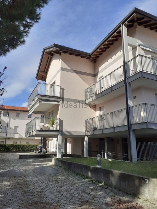 appartamento in vendita ad Arsago Seprio