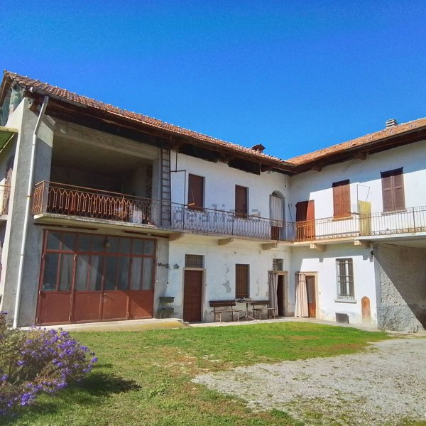 appartamento in vendita ad Arsago Seprio