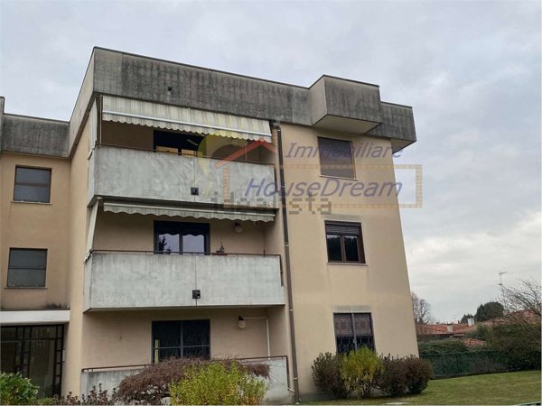 appartamento in vendita ad Arsago Seprio