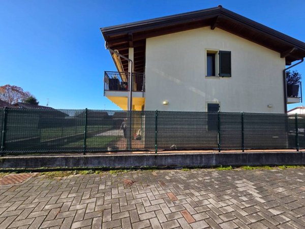 appartamento in vendita ad Arsago Seprio
