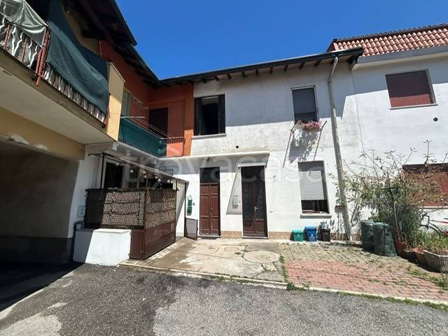 appartamento in vendita ad Arsago Seprio