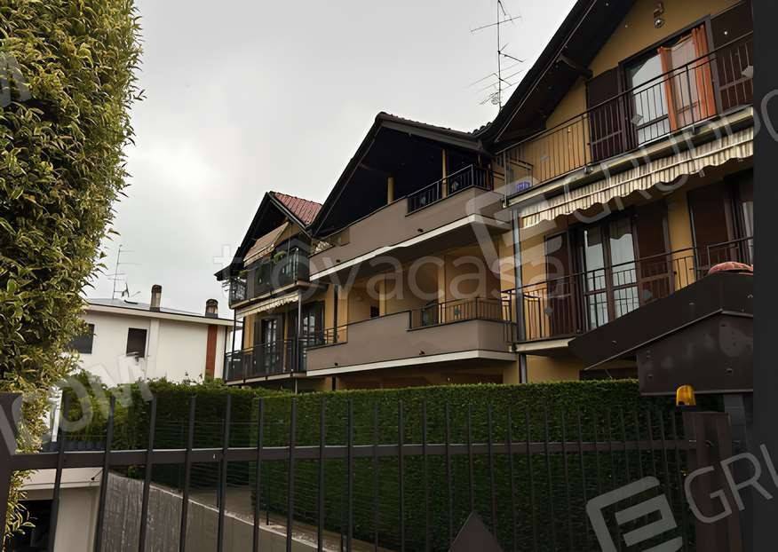 appartamento in vendita ad Arsago Seprio