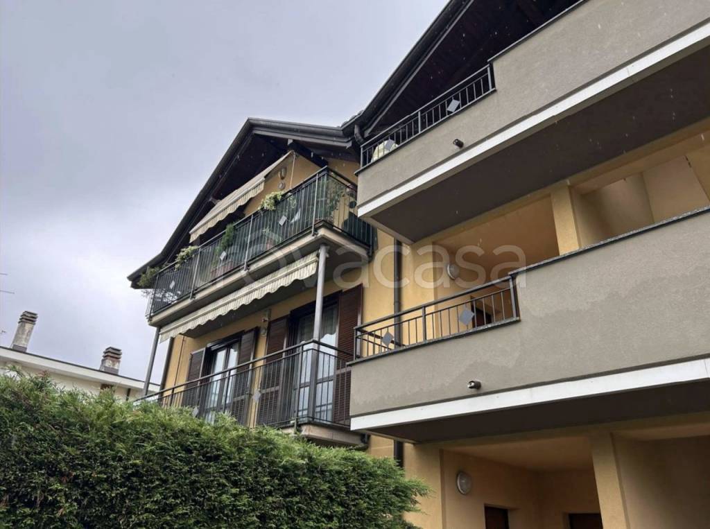 appartamento in vendita ad Arsago Seprio