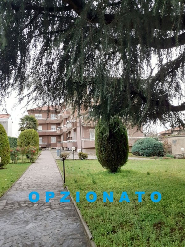 appartamento in vendita ad Arsago Seprio