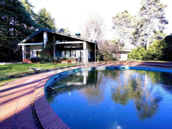casa indipendente in vendita ad Arsago Seprio
