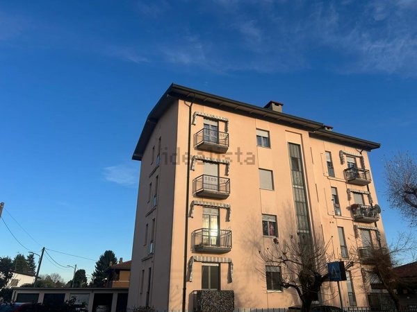 appartamento in vendita ad Arsago Seprio