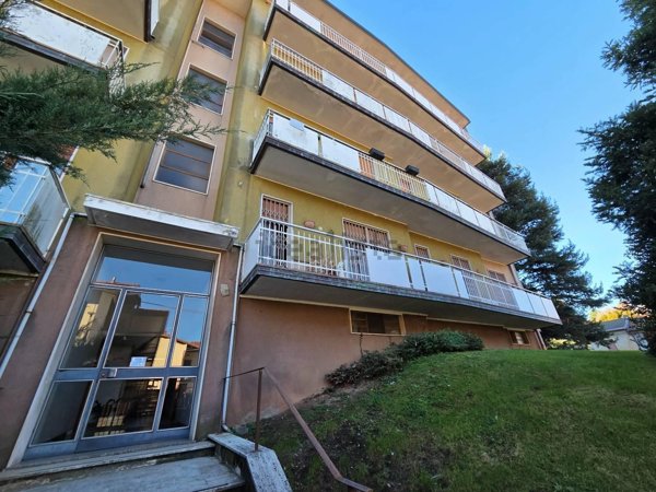 appartamento in vendita ad Arsago Seprio