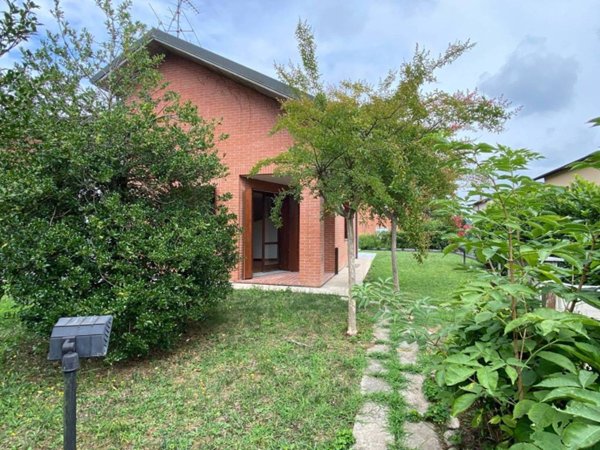 casa indipendente in vendita ad Arsago Seprio