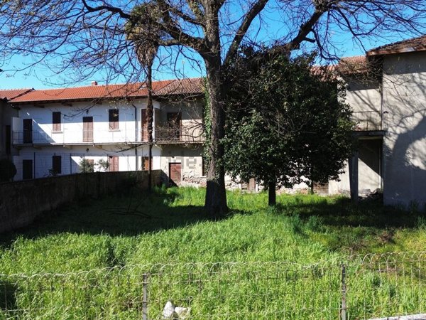 casa indipendente in vendita ad Arsago Seprio