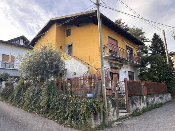 casa indipendente in vendita ad Arsago Seprio